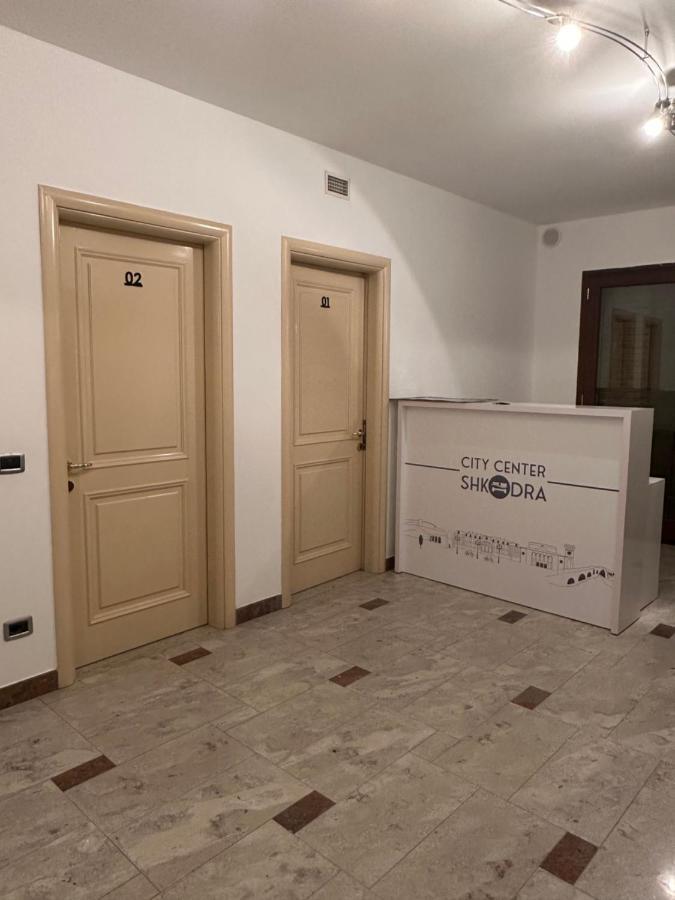 City Center Shkodra B&B Esterno foto